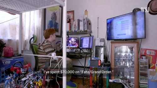 tainbocuailnge:gensokyooutsider:Meet the Man Who Has Spent $70,000 Playing a Mobile Gamei love the t