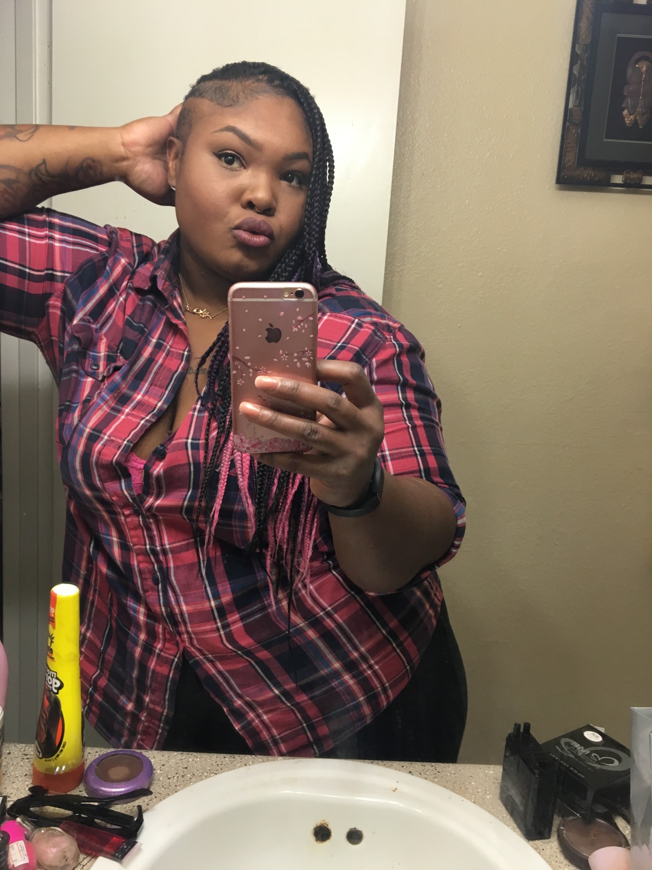 fairyysquaadmother:  jeankd:  blackrebelz:  jeankd:  Big girl appreciation day. 