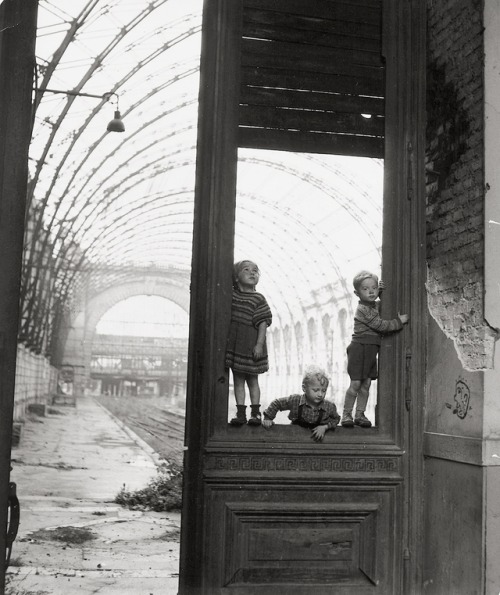 Peter Brüchmann. Anhalter Bahnhof. Berlin, 1956.