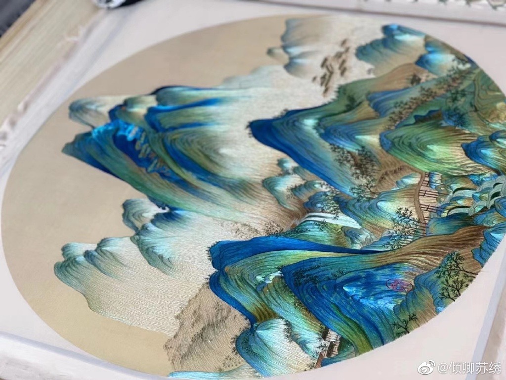 suzhou embroidery by 倾卿苏绣| based on art 千里江山图ten suzhou embroidery by 倾卿苏绣| based on art 千里江山图ten
