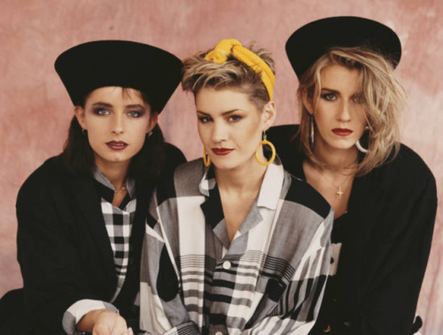 twixnmix:Bananarama photographed by Michael Putland in London, 1984.