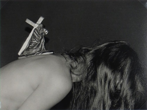 foxesinbreeches:  Le Fils De La Femme by Marcel Mariën, 1986(Variation on this)Also