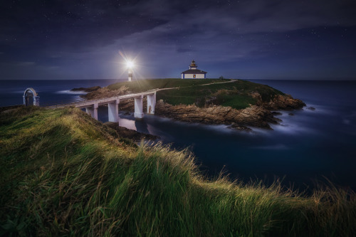 Nightscape in Isla Pancha © Iván Ferrero