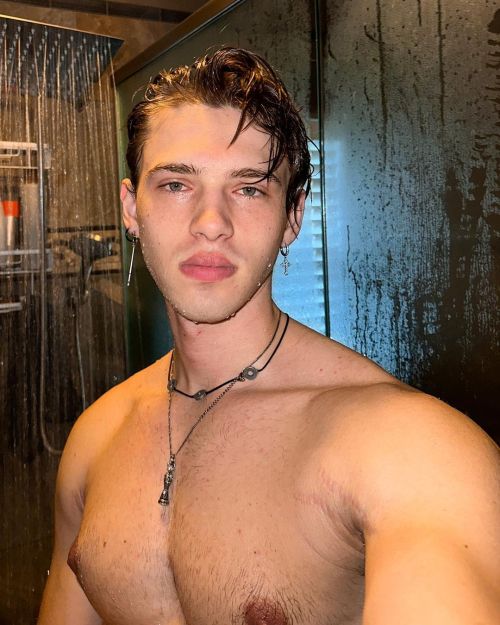 froylanmadden:  CHASE STOBBE on Instagram (2022)