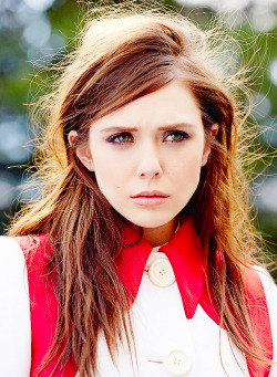 dorkynat:  Elizabeth Olsen photographed by