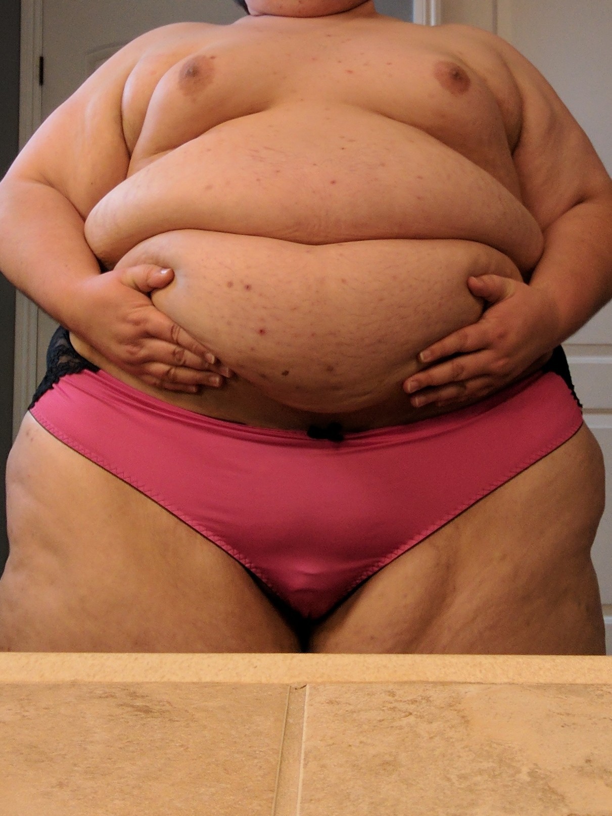 Love my chubs thighs to be thunderous