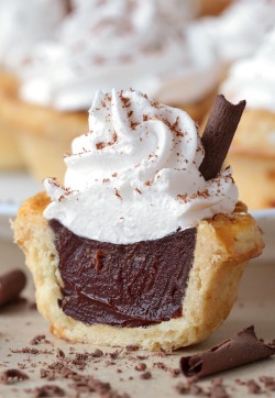 delish-eats:Chocolate Cream Pie Bites | Sugar Apron