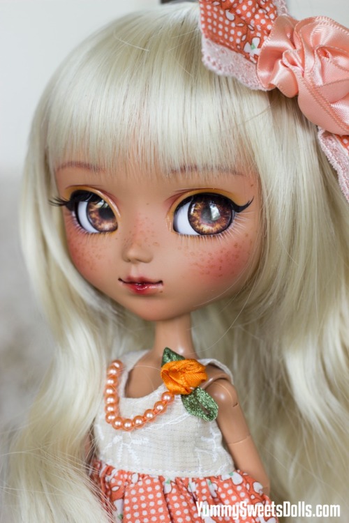 Hawaiian Pineapple Upside Down Cake Pullip &lt;3www.yummysweetsdolls.etsy.comwww.yummysweetsdolls.co