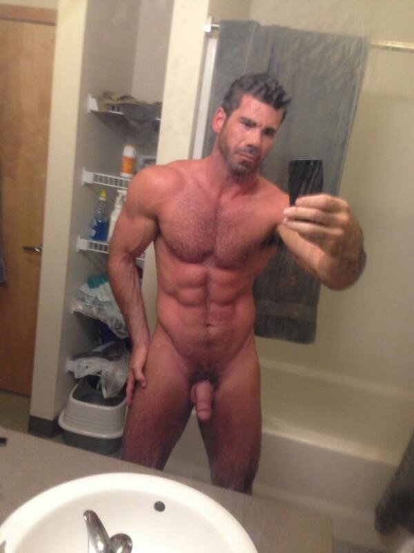 instaguys:  Guys with iPhones Source: gwip.me 