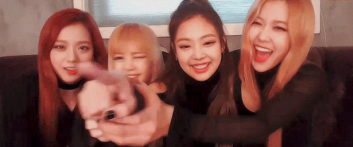 chaerining:  they didnt want to end the live:(