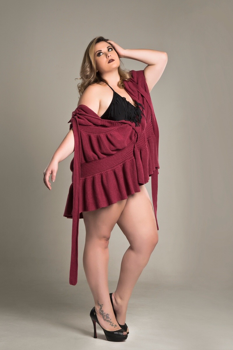 italiankong:  Stunning Brazilian model, Ketlhen Felisbino. Gorgeous in every way.
