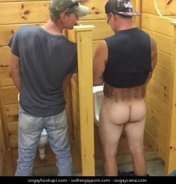 steamy-gay-locker-room:  Meet and fuck local hunks: http://bit.ly/2kVEtvK  Hey bro, how&rsquo;s it hangin&rsquo;?