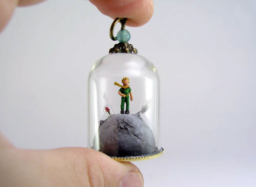 culturenlifestyle: Artist Creates Exquisite Steampunk Miniature Worlds in Jewelry