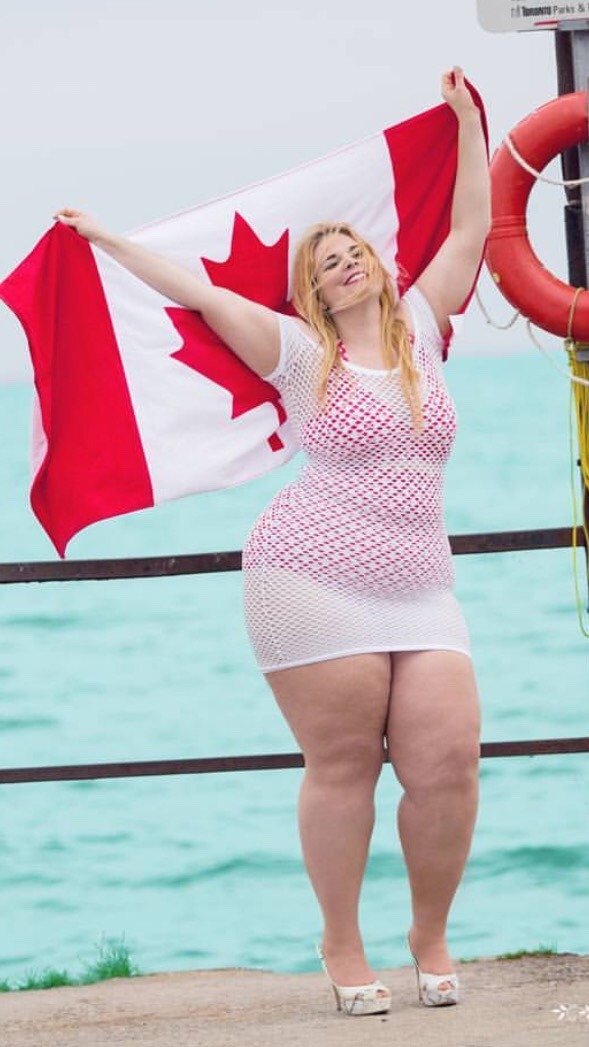 lovemesomebiggirls:  bbworship:  Some Canadian thickness  Oh Canada!