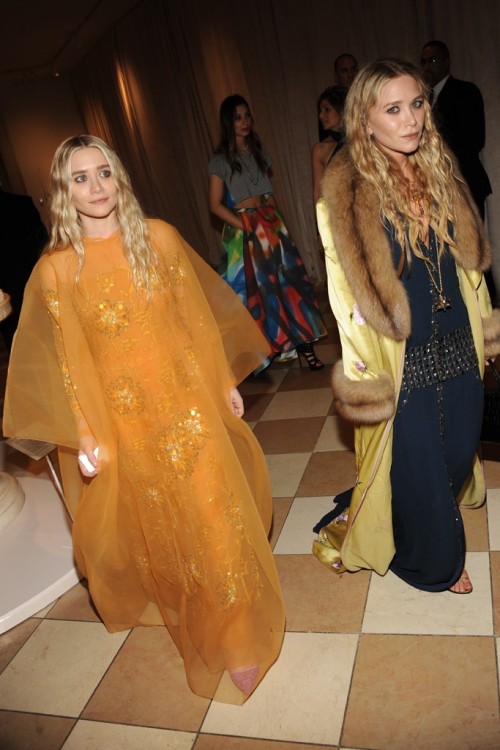    Ashley and Mary-Kate Olsen at the Met Gala Photo by Evan Falk  