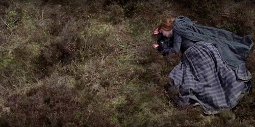 dollsome-does-tumblr:jane eyre (2011) deleted scenes - jane and helen on the moors