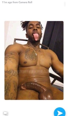 blackstripperworshippers:  Mr Extravagant 🍆👀😍