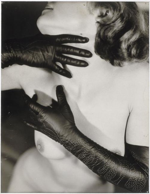 Okay, yeah my thing for gloves is official. americanshaft: Profile and Hands, 1932 ~ Man Ray -via 