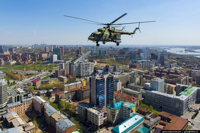 toocatsoriginals:  Mil Mi-8 Hip Helicopters - Novosibirsk Victory Day Parade 2015via