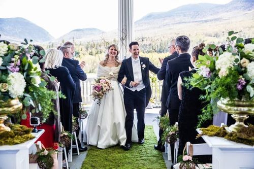 We are loving this gorgeous #ceremony#rentmywedding Amazing work by Photographer: @ericmccallister |