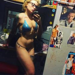 stripper-locker-room:  luna_fluxxc