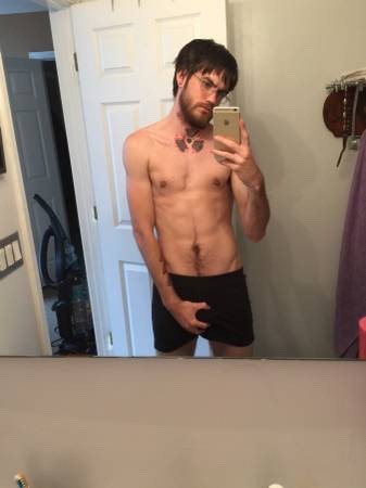 showmeurc0ck:  Straight, body : athletic height : 6'3&quot; (190cm) status :