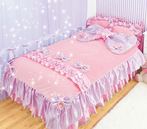 ♡ dazed lil princess ♡