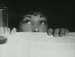 hankiro:  At Land (1946),Maya Deren