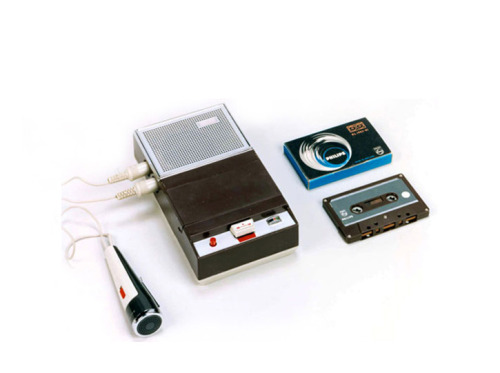 Lou Ottens developed the first Compact Cassette with the portable Recorder EL 3300 in 1963 for Phili