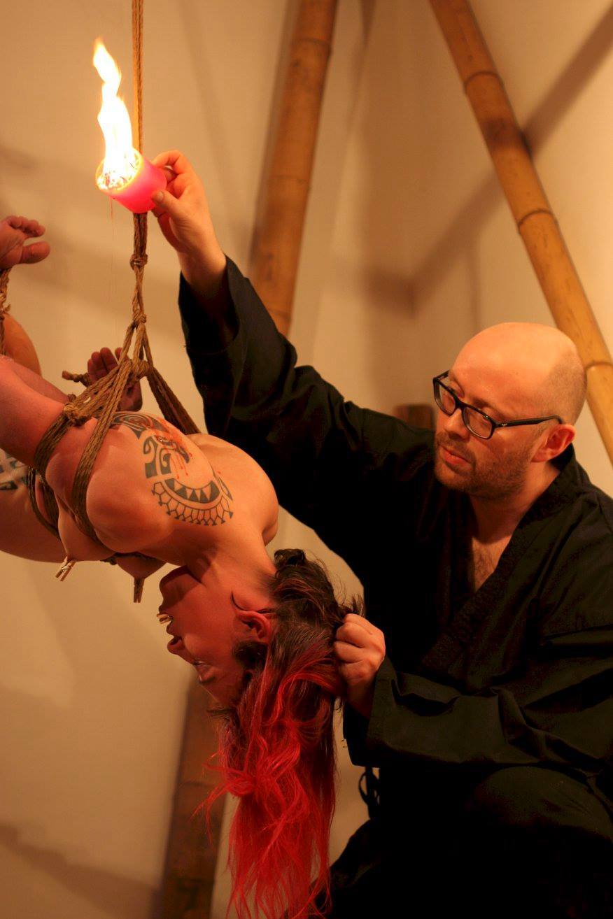 amaury-grisel-shibari:  Amaury Grisel Performing at “la place des cordes-Paris”