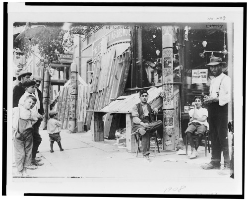 Little Italy, New York. 1908. 