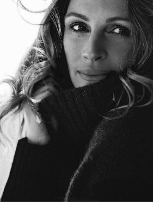 Effortless star power: Julia Roberts