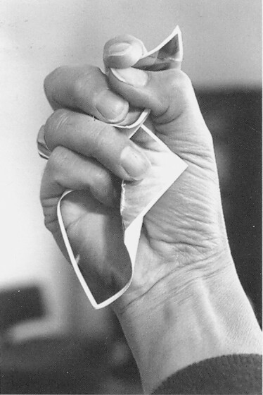 yeraltindan:  hands. edward. 1990.