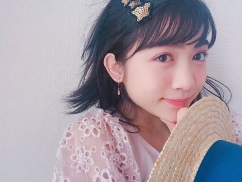  新井ひとみ 