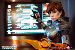 gaminginyourunderwear:  IMPRESSIVE Cosplay