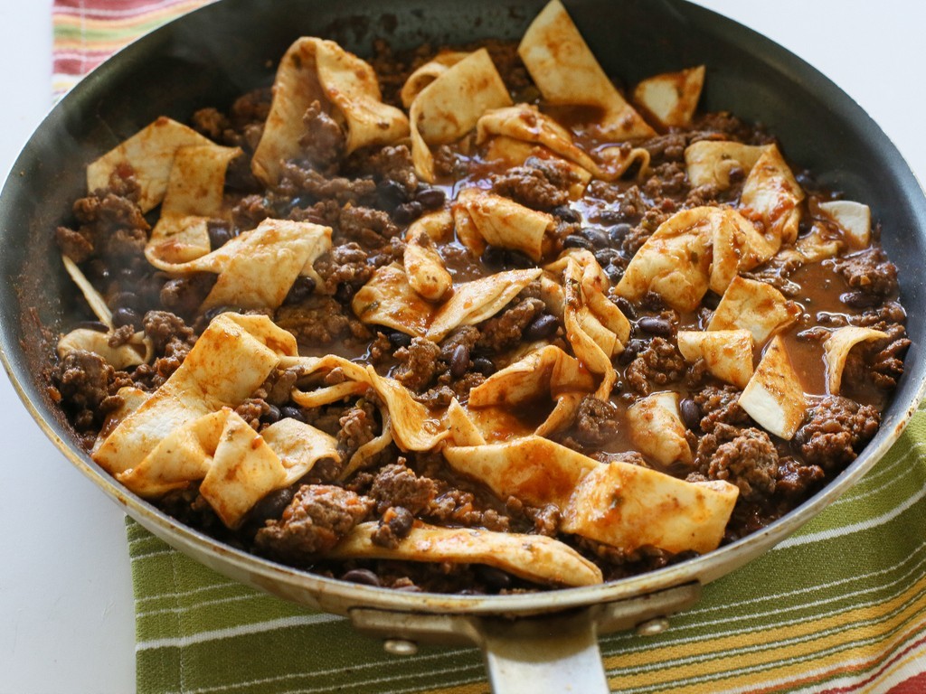 foodffs:  Easy Beef Burrito Skillet Really nice recipes. Every hour. Show me what