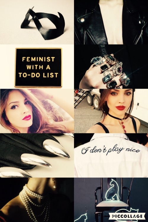 EIZA GONZALEZ AS CATWOMAN