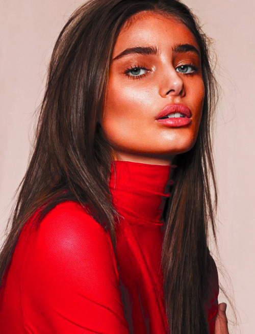 Taylor Hill Stars Donna Trope for Sunday Times Style,  2017.