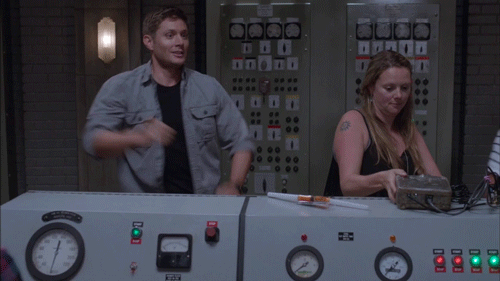 talesofdecorum:  Jensen and Jared Dancing 