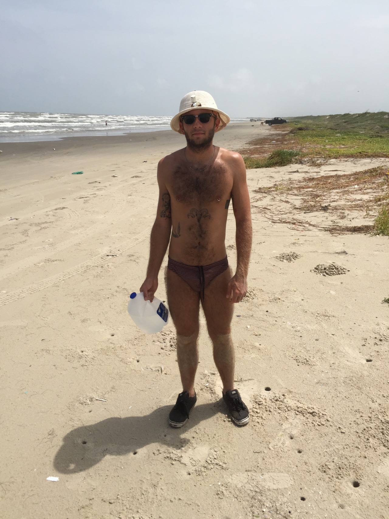 brcrazyforginger:  robertinhoutx:  We love to camp on the beach and do whatever the