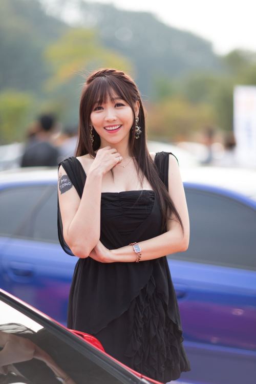 Lee Eun Hye - Miss Dica Motor Show Pics
