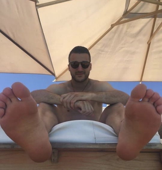 feetman80:  