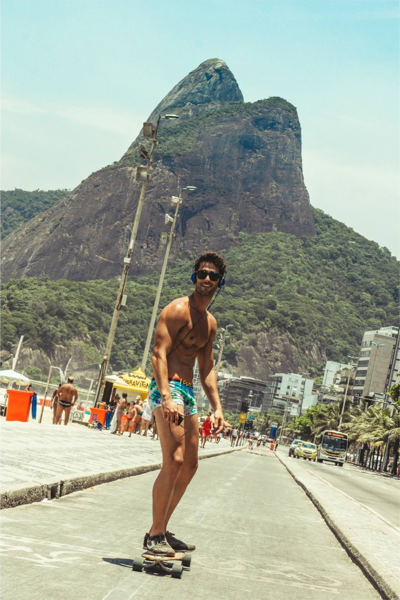 menloveshortshorts:  Skateboard Short Shorts 
