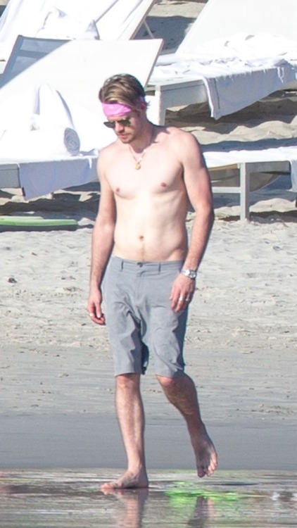 chordshirtlessoverstreet:Chord Overstreet