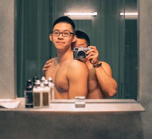 sgwildchild:SGwildchild.tumblr.comMeet the sexiest Instagram hot nerd couple : @patoetto & @slee