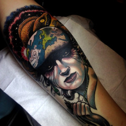 thievinggenius:  Tattoo done by Aniela.