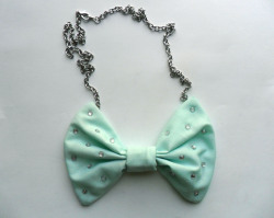 martiansugar:  Mint Green Rhinestone Bow