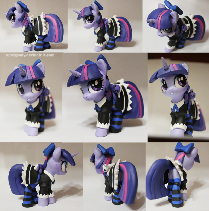 texasuberalles:Twilight Stocking by AplexPony
