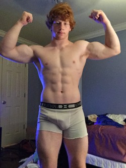 guys-with-bulges:  Ginger armour + guns + canon. Jack off video here. 