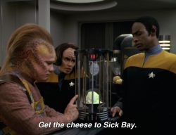 mistressaliceinbondageland: throw-tribbles-at-them:  i swear it makes (some) sense in context: voyager edition   In the middle of watching Voyager one episode at a time and couldn’t resist this… 